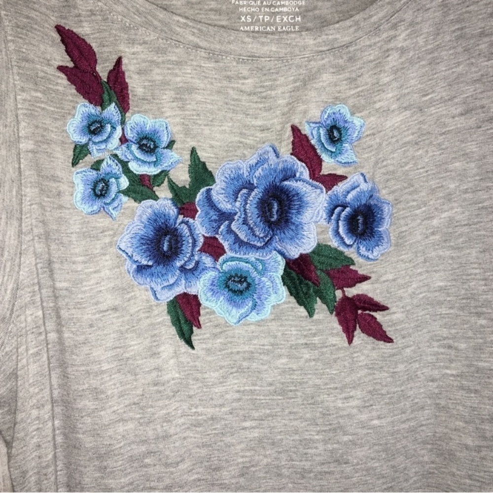 American Eagle Grey Floral Tank - Picture 5 of 6